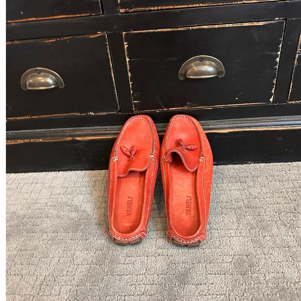 Vaneli Genuine Leather Women’s 8.5 Car Shoe Loafers